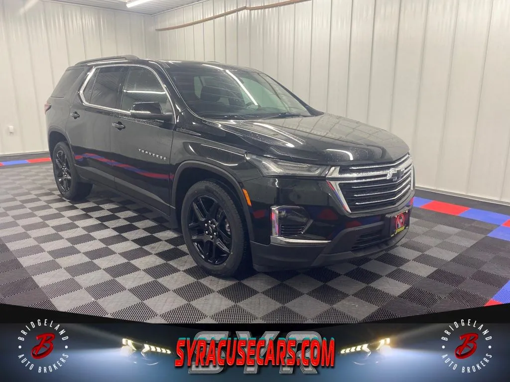 2022 Chevrolet Traverse LT for sale in Bridgeport, NY