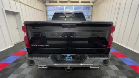 More photos of 2022 Chevrolet Silverado 1500 LT at Bridgeland Auto Brokers, NY