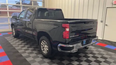 More photos of 2022 Chevrolet Silverado 1500 LT at Bridgeland Auto Brokers, NY