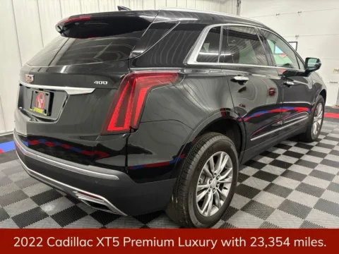 Another view of 2022 Cadillac XT5 Premium Luxury for sale in Bridgeport, NY at Bridgeland Auto Brokers