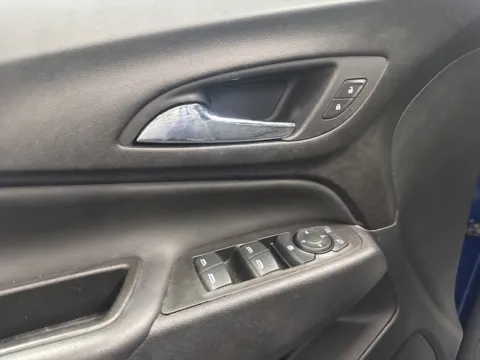 More photos of 2023 Chevrolet Equinox LT at Bridgeland Auto Brokers, NY