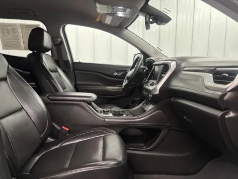 More photos of 2023 GMC Acadia SLT at Bridgeland Auto Brokers, NY