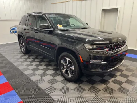 Photos of 2024 Jeep Grand Cherokee 4xe for sale in Bridgeport, NY at Bridgeland Auto Brokers