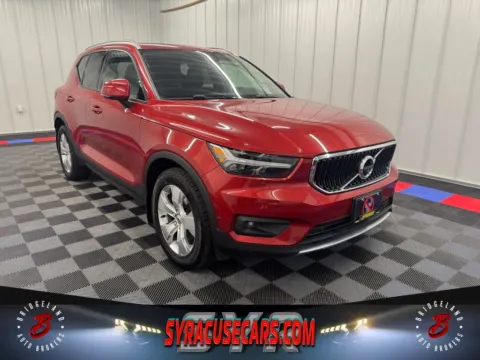 Red 2019 Volvo XC40 Momentum for sale in Bridgeport, NY