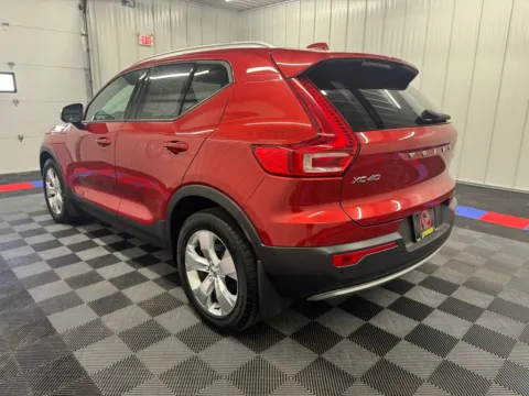 More photos of 2019 Volvo XC40 Momentum at Bridgeland Auto Brokers, NY