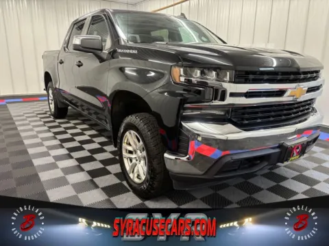 Black 2021 Chevrolet Silverado 1500 LT for sale in Bridgeport, NY