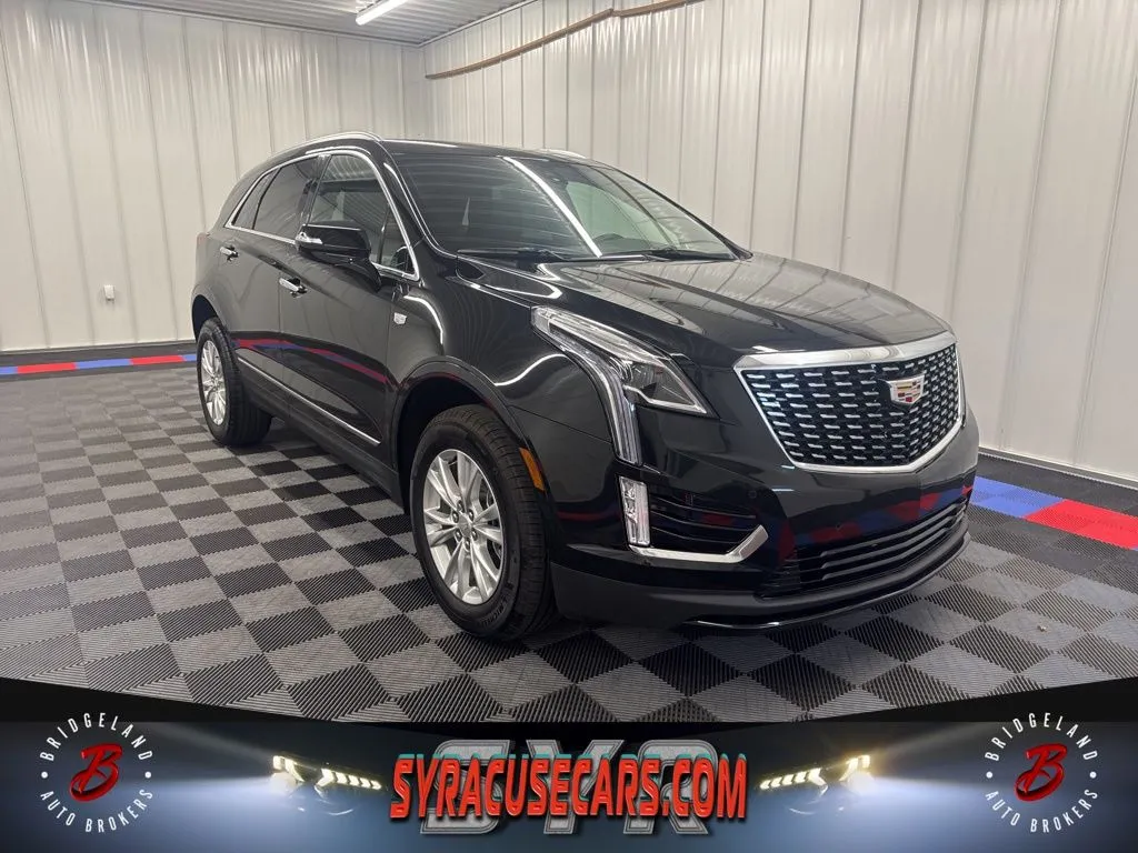 Black 2021 Cadillac XT5 Luxury for sale in Bridgeport, NY
