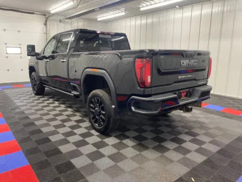 More photos of 2022 GMC Sierra 2500HD Denali at Bridgeland Auto Brokers, NY