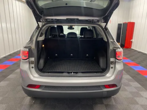 More photos of 2022 Jeep Compass Latitude at Bridgeland Auto Brokers, NY