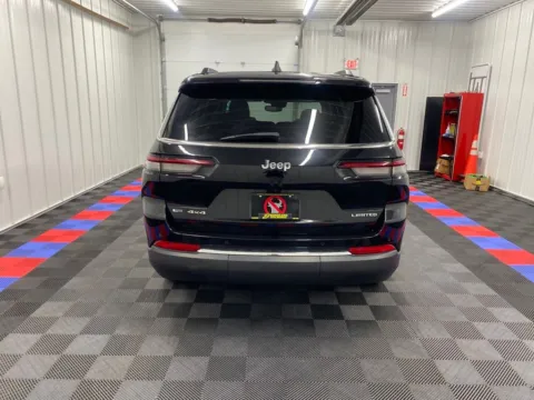 More photos of 2022 Jeep Grand Cherokee L Limited at Bridgeland Auto Brokers, NY