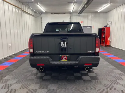 More photos of 2022 Honda Ridgeline RTL-E at Bridgeland Auto Brokers, NY