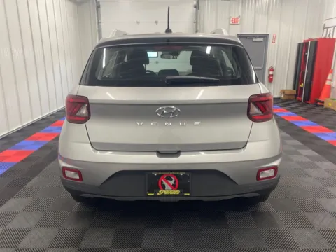 More photos of 2025 Hyundai Venue SEL at Bridgeland Auto Brokers, NY