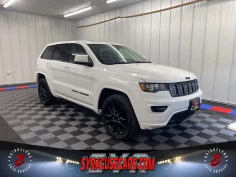White 2019 Jeep Grand Cherokee Altitude for sale in Bridgeport, NY