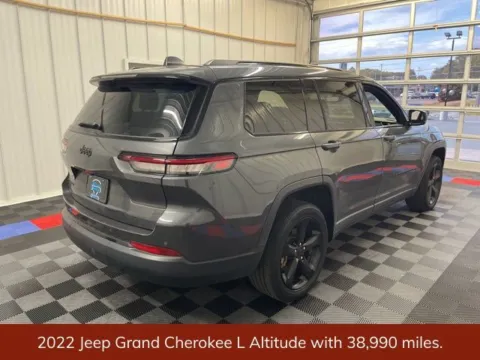 Another view of 2022 Jeep Grand Cherokee L Altitude for sale in Bridgeport, NY at Bridgeland Auto Brokers
