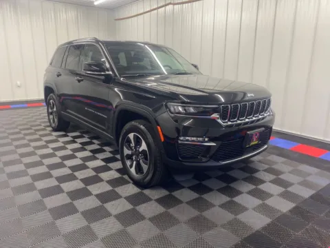 Photos of 2023 Jeep Grand Cherokee 4xe for sale in Bridgeport, NY at Bridgeland Auto Brokers
