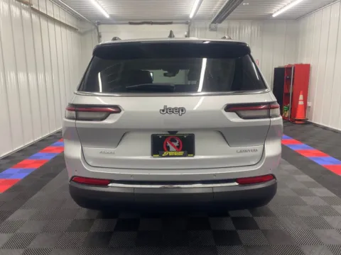 More photos of 2023 Jeep Grand Cherokee L Limited at Bridgeland Auto Brokers, NY