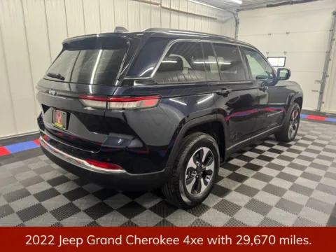 Another view of 2022 Jeep Grand Cherokee 4xe for sale in Bridgeport, NY at Bridgeland Auto Brokers