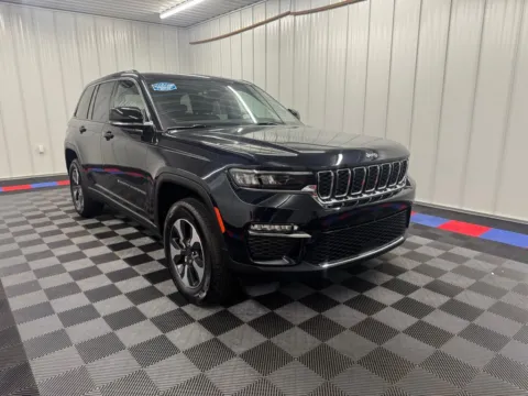 Photos of 2022 Jeep Grand Cherokee 4xe for sale in Bridgeport, NY at Bridgeland Auto Brokers