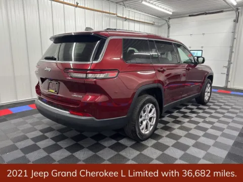 Another view of 2021 Jeep Grand Cherokee L Limited for sale in Bridgeport, NY at Bridgeland Auto Brokers