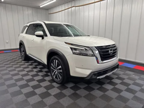 Photos of 2022 Nissan Pathfinder Platinum for sale in Bridgeport, NY at Bridgeland Auto Brokers
