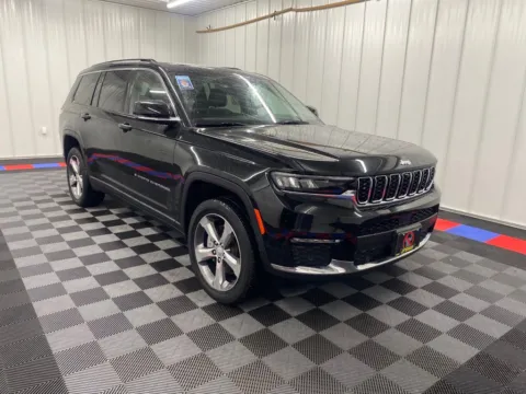 Photos of 2022 Jeep Grand Cherokee L Limited for sale in Bridgeport, NY at Bridgeland Auto Brokers