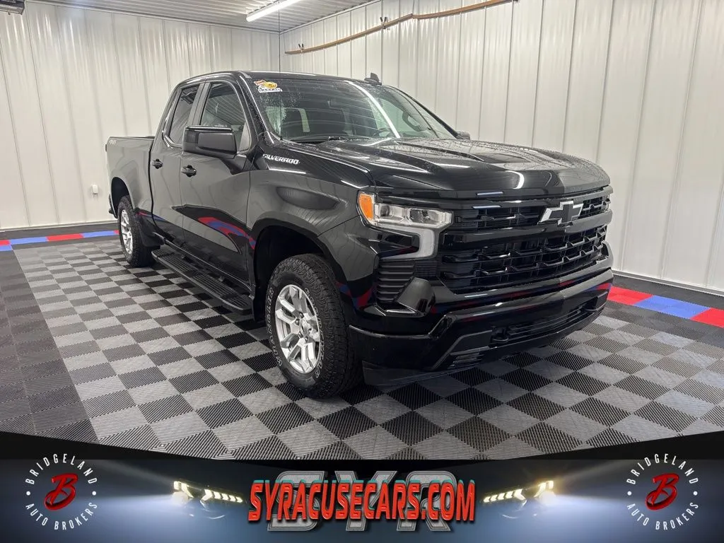 Black 2022 Chevrolet Silverado 1500 RST for sale in Bridgeport, NY