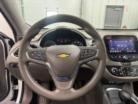 More photos of 2022 Chevrolet Malibu LT at Bridgeland Auto Brokers, NY
