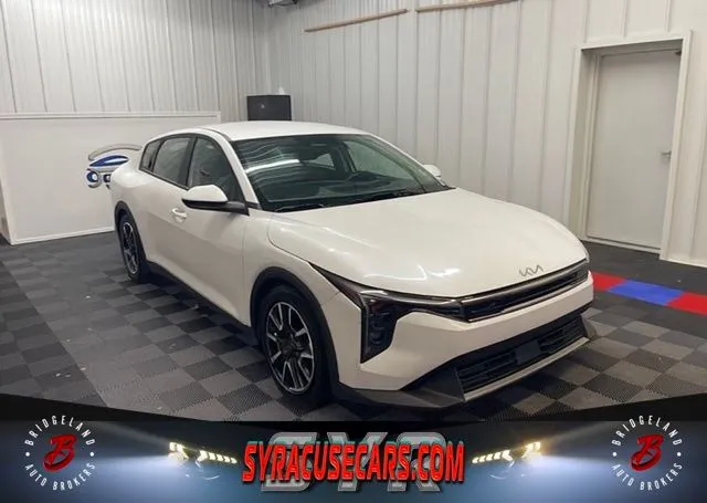 2025 Kia K4 EX for sale in Bridgeport, NY