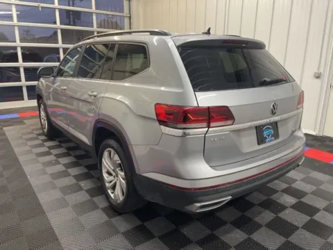 More photos of 2021 Volkswagen Atlas 3.6L V6 SE w/Technology at Bridgeland Auto Brokers, NY