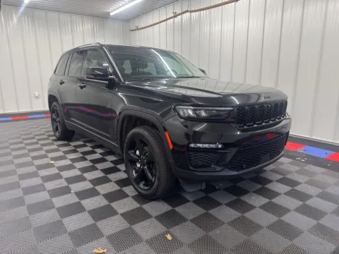 Photos of 2023 Jeep Grand Cherokee Limited for sale in Bridgeport, NY at Bridgeland Auto Brokers