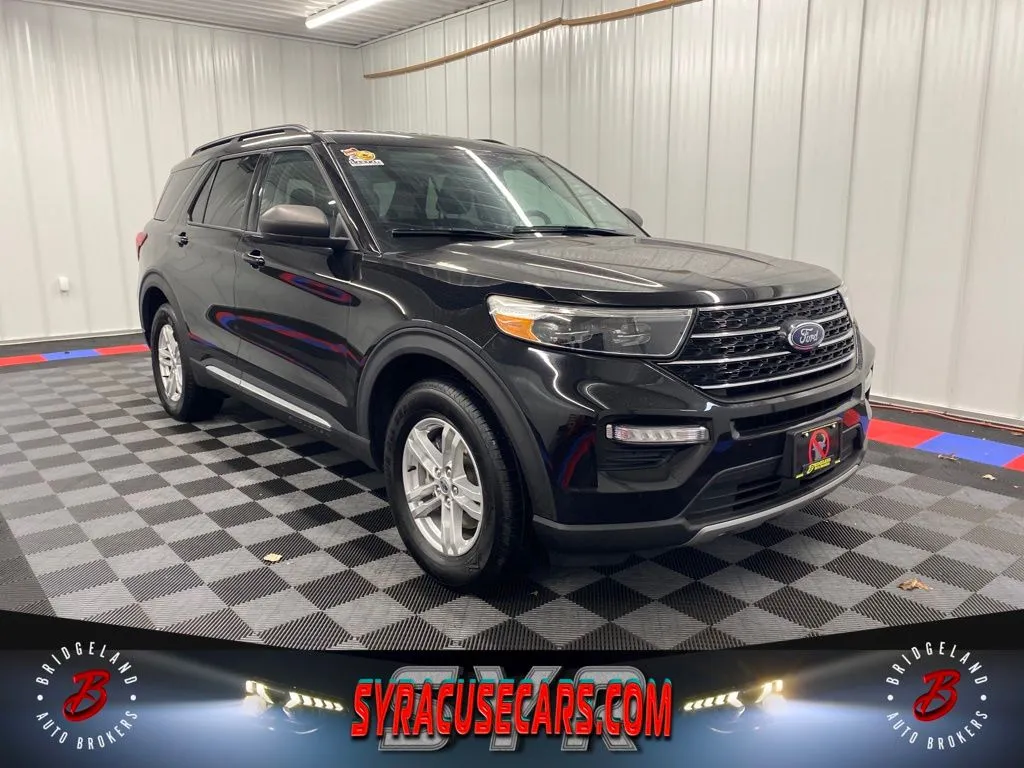 Black 2021 Ford Explorer XLT for sale in Bridgeport, NY