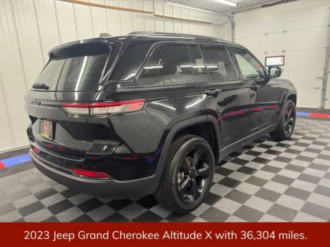 Another view of 2023 Jeep Grand Cherokee Altitude X for sale in Bridgeport, NY at Bridgeland Auto Brokers