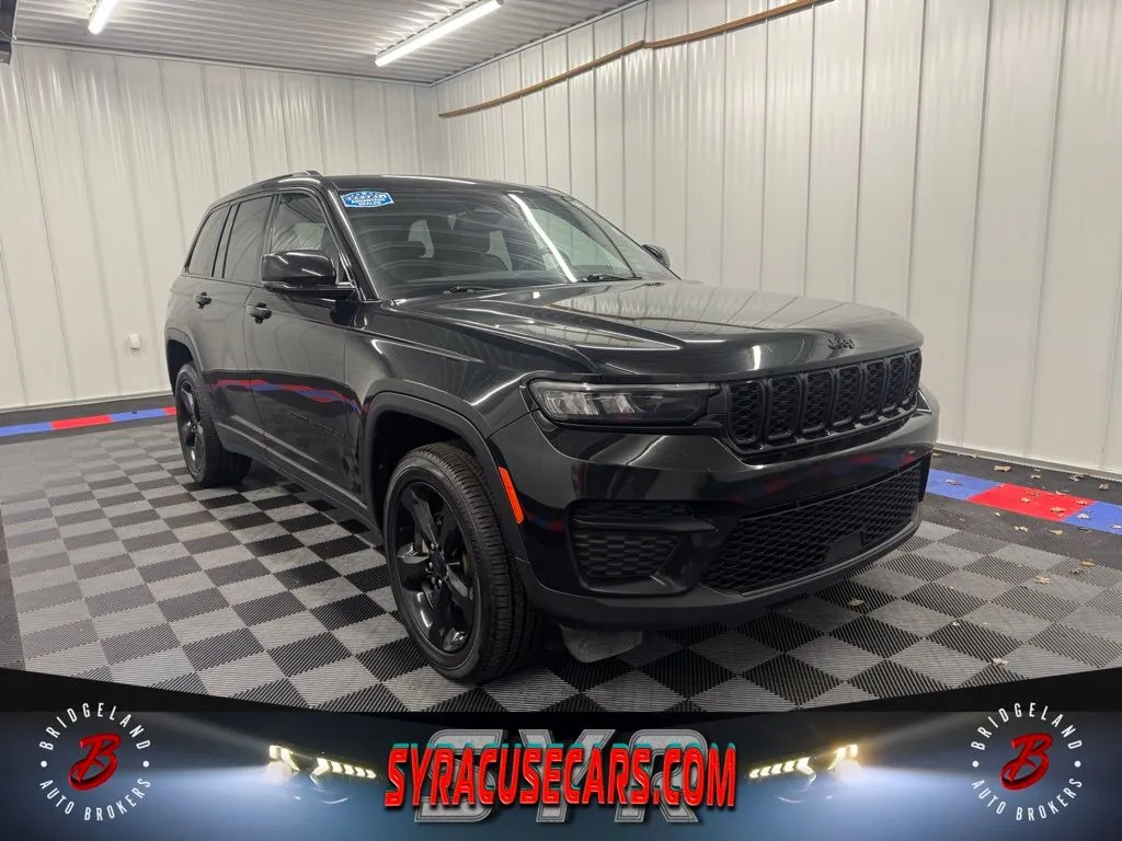 Black 2023 Jeep Grand Cherokee Altitude X for sale in Bridgeport, NY