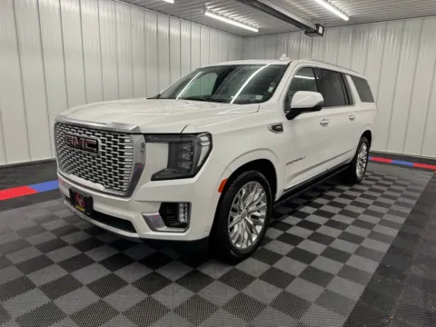 More photos of 2023 GMC Yukon XL Denali Ultimate at Bridgeland Auto Brokers, NY