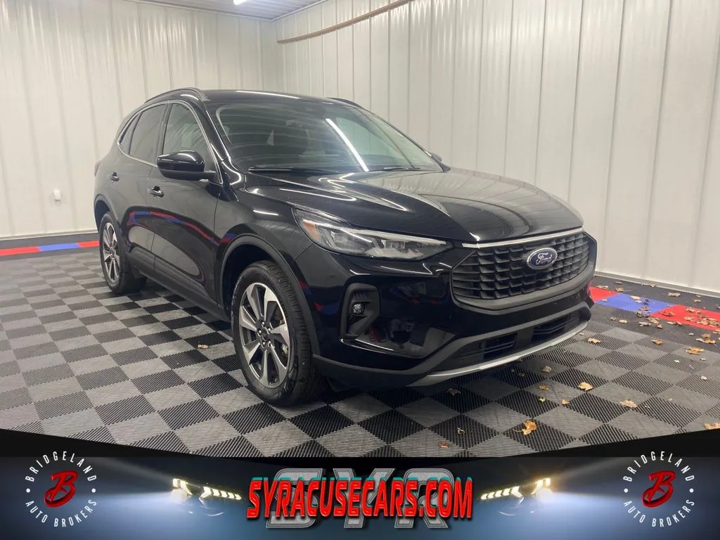 Black 2025 Ford Escape Platinum for sale in Bridgeport, NY
