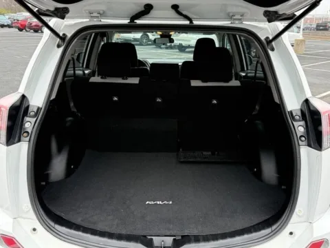 More photos of 2018 Toyota RAV4 XLE at Jay Wolfe Toyota of West County, MO