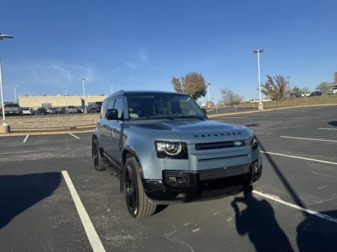 More photos of 2025 Land Rover Defender 110 X-Dynamic SE at Jay Wolfe Toyota of West County, MO