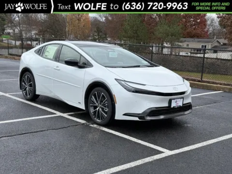 Gold 2026 Toyota Prius XLE for sale in Ballwin, MO