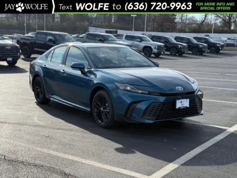 Blue 2026 Toyota Camry SE for sale in Ballwin, MO