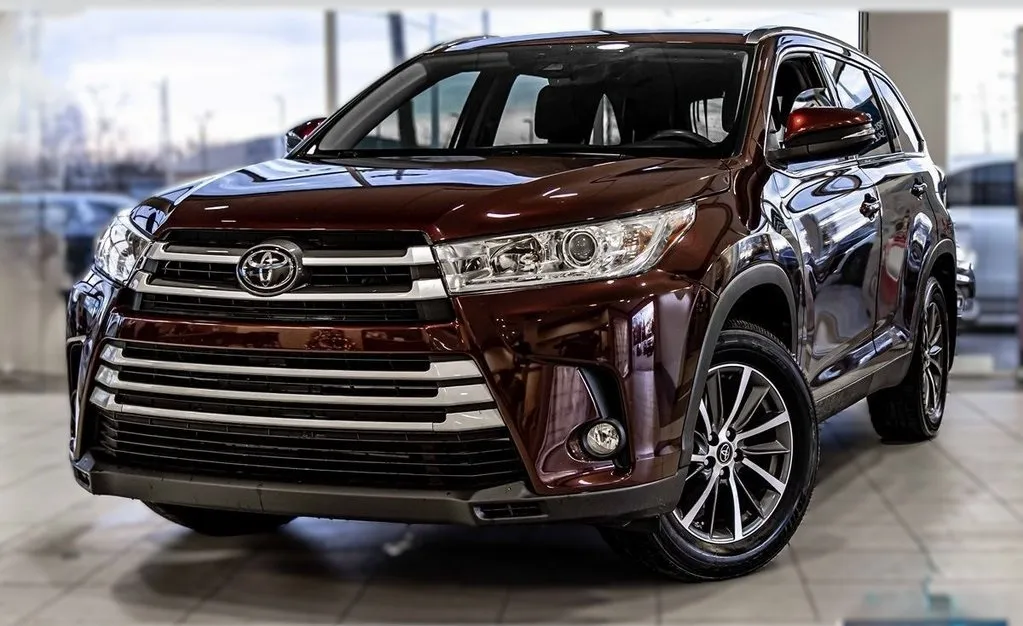 2019 Toyota Highlander XLE for sale in Ballwin, MO