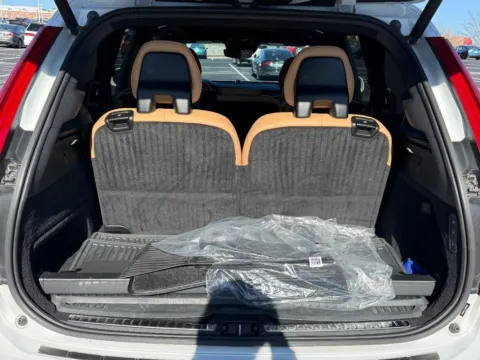 More photos of 2021 Volvo XC90 Recharge Plug-In Hybrid T8 Inscription 7 Passenger at Jay Wolfe Toyota of West County, MO