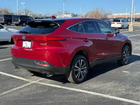 Another view of 2021 Toyota Venza LE for sale in Ballwin, MO at Jay Wolfe Toyota of West County