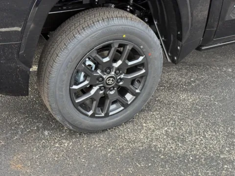 More photos of 2026 Toyota Tundra Platinum at Jay Wolfe Toyota of West County, MO