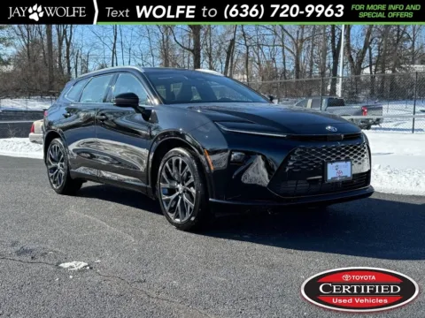 Black 2025 Toyota Crown Signia Limited for sale in Ballwin, MO