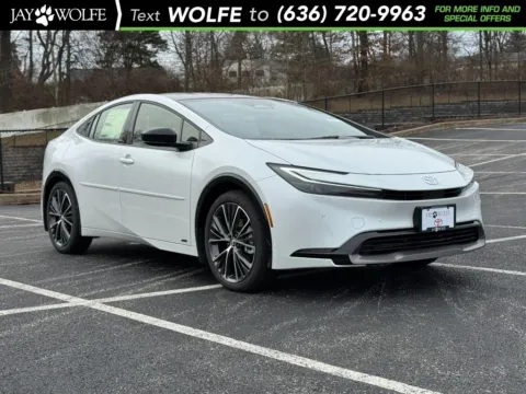 Gold 2026 Toyota Prius XLE for sale in Ballwin, MO