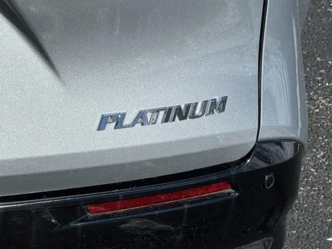 More photos of 2025 Toyota Sienna Platinum at Jay Wolfe Toyota of West County, MO