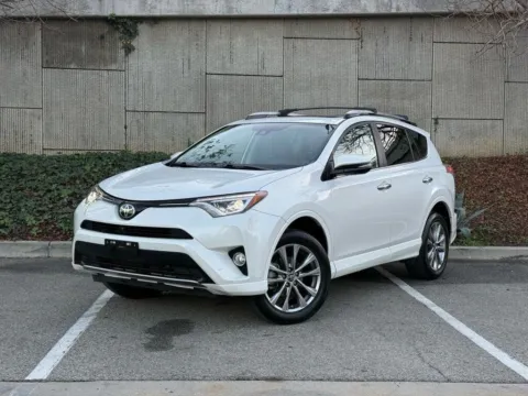 White 2017 Toyota RAV4 Platinum for sale in Ballwin, MO