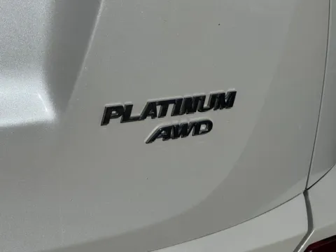 More photos of 2017 Toyota RAV4 Platinum at Jay Wolfe Toyota of West County, MO