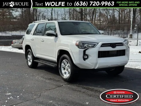 White 2021 Toyota 4Runner SR5 Premium for sale in Ballwin, MO