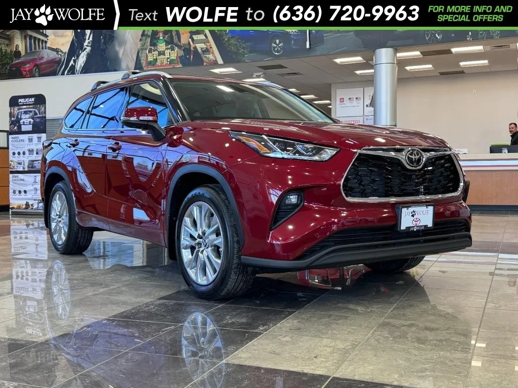 Red 2026 Toyota Highlander Limited for sale in Ballwin, MO